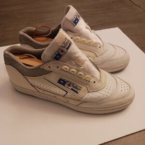 1990s OMEGA Shoes nos original APPLE shoe brand 10.5